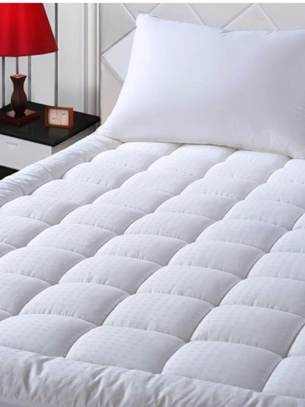 NEW - EASELAND Queen Size Mattress Pad Cotton Pillow Top Mattress Topper White